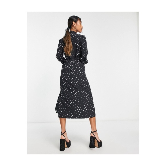🆕 River Island Midi Dress in Black Polka Dot with Heart Button Detail - Picture 5 of 5